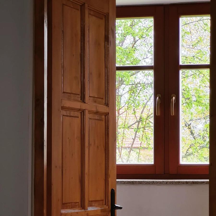 Jera Pince és Vendégház Somlovasarhely Exterior foto